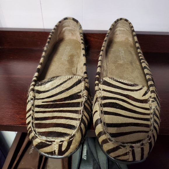 NWOT cow hide suede zebra stripe flats, Aerosoles - Picture 1 of 5